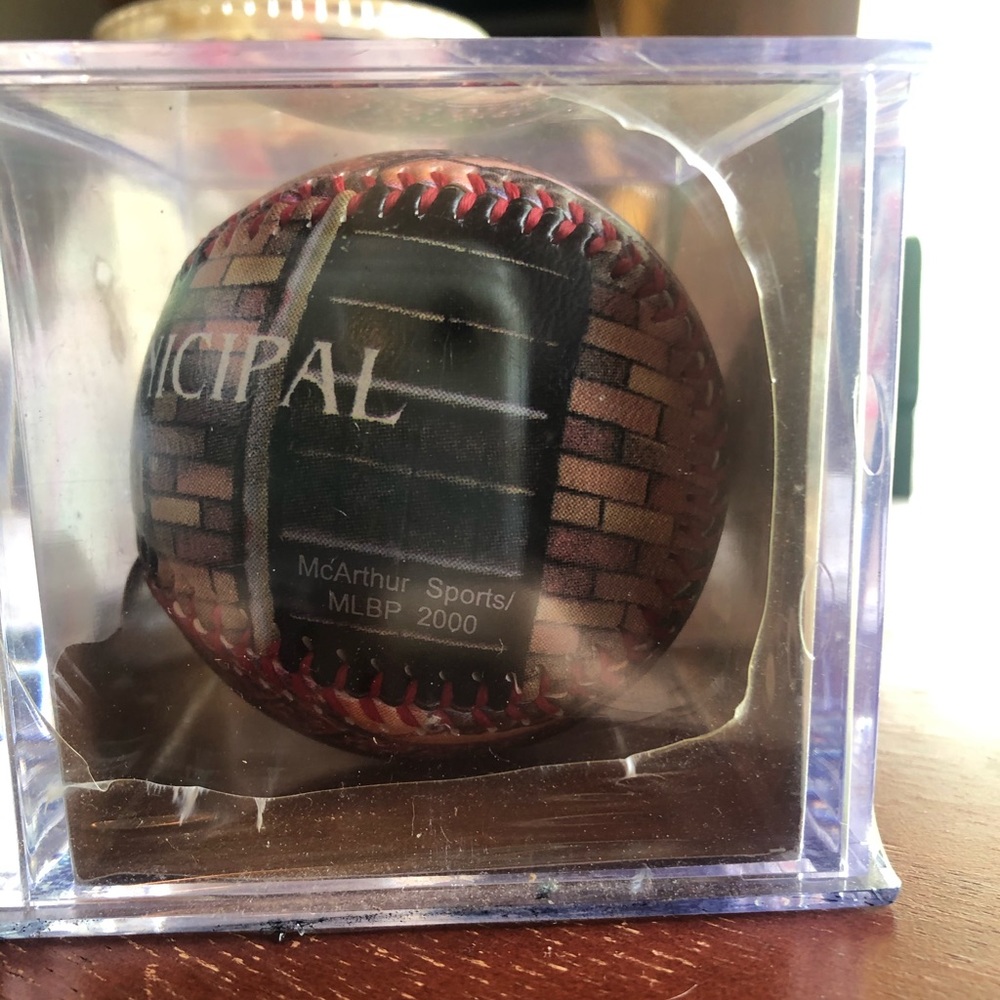 Baseball - Picture 4 of 5